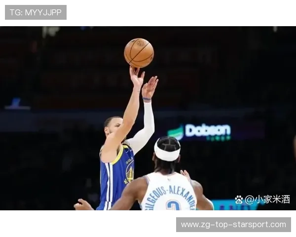 库里超远三分再中，勇士球迷再次陷入狂欢